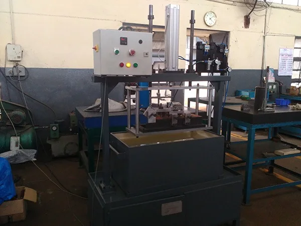 Kasthuri Leak Testing Machine