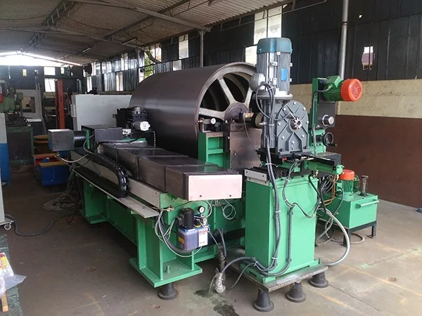 Kasthuri Turning and Milling Machine
